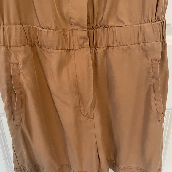 Banana Republic Tan Romper Size M - Picture 4 of 5